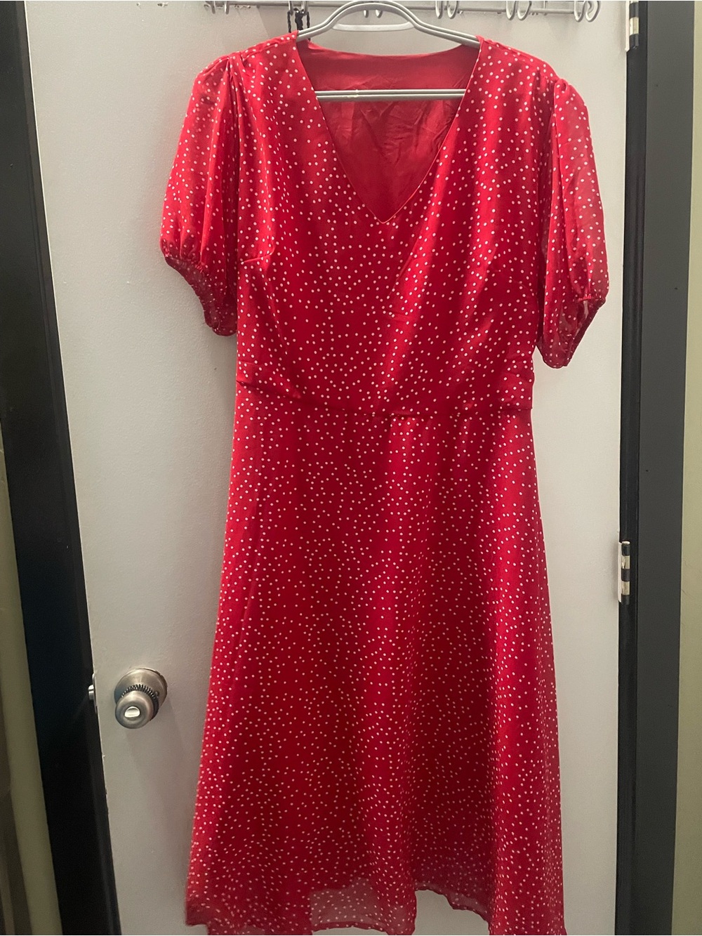 Women's Red Polka Dot V-Neck Midi Dress